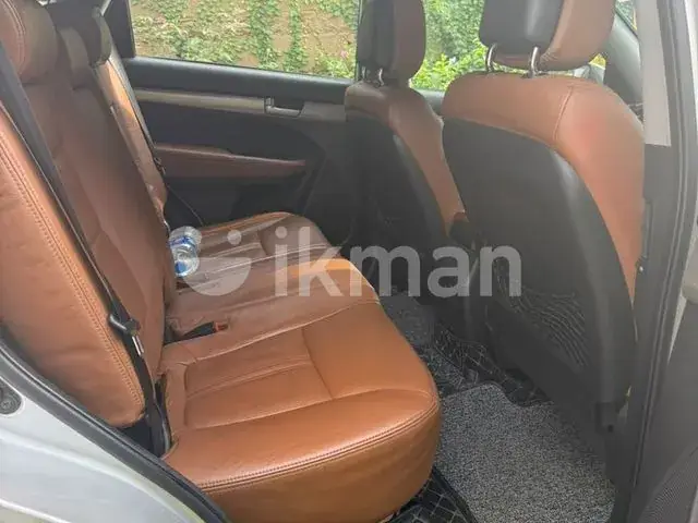 Kia Sorento 2010 photo 4