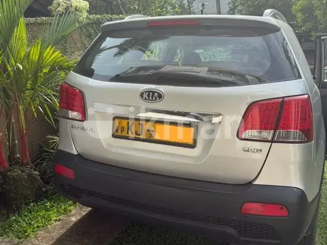 Kia Sorento 2010 photo 2