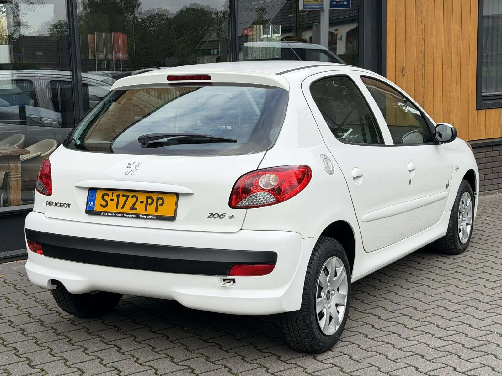 Peugeot 206 2013 photo 2