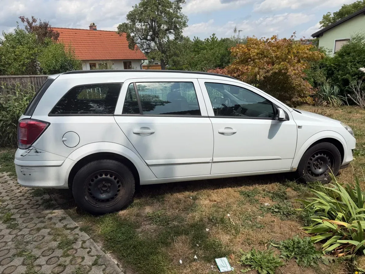 Opel Astra 2008 photo 3