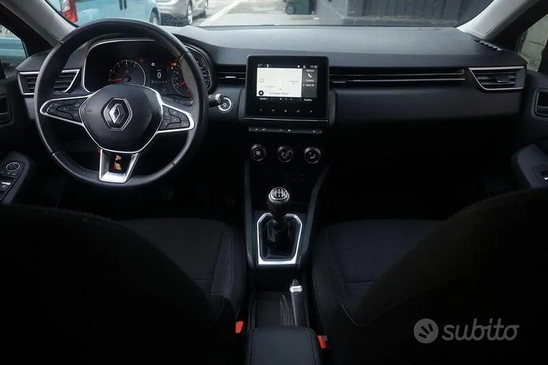 Renault Clio 2021 photo 2