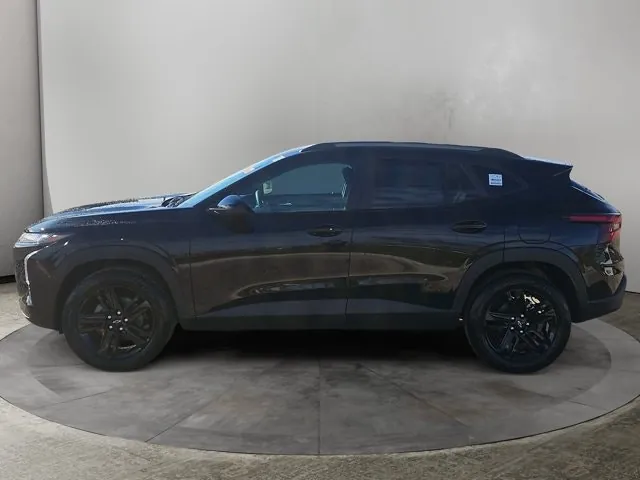 Chevrolet Trax 2026 photo 2