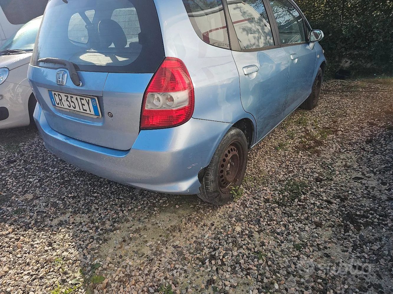 Honda Jazz 2004 photo 2