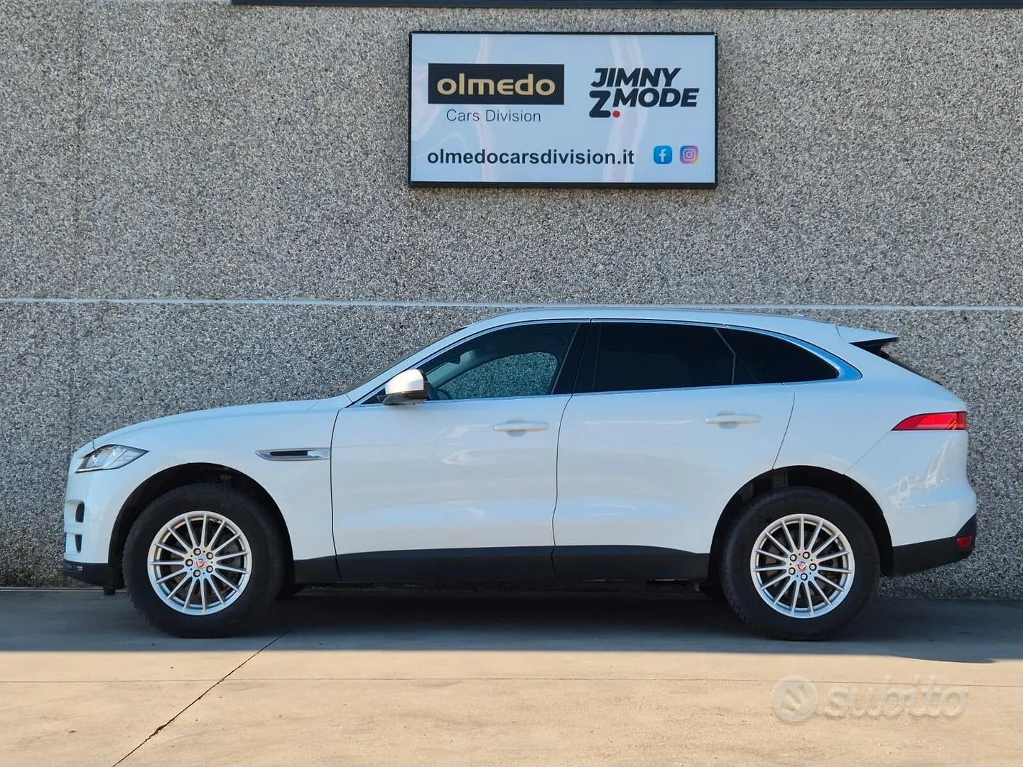 Jaguar F-Pace 2017 photo 3