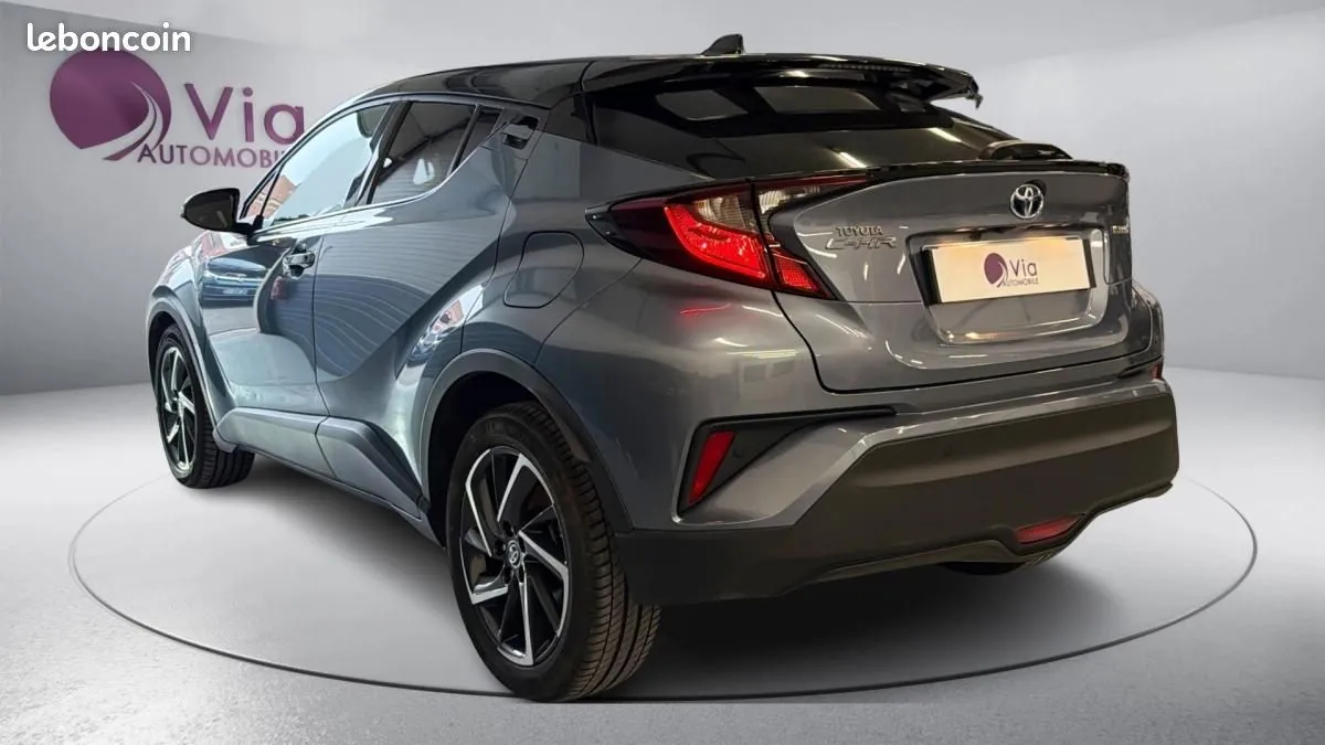 Toyota C-Hr 2023 photo 4