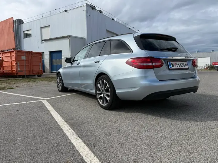 Mercedes-Benz C-Class 2017 photo 3