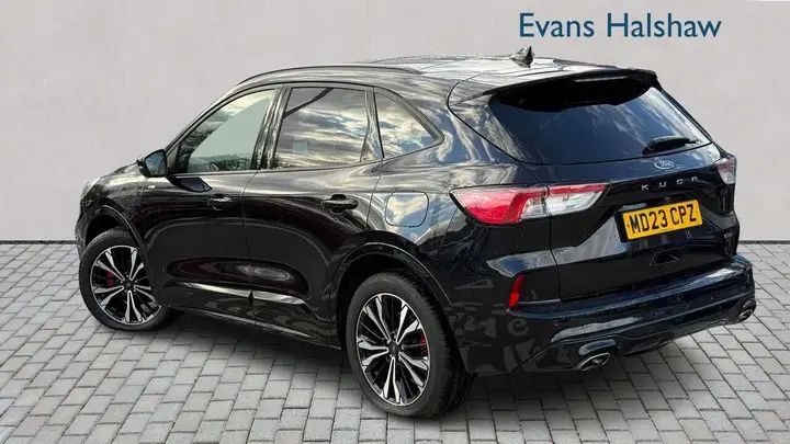 Ford Kuga 2023 photo 2