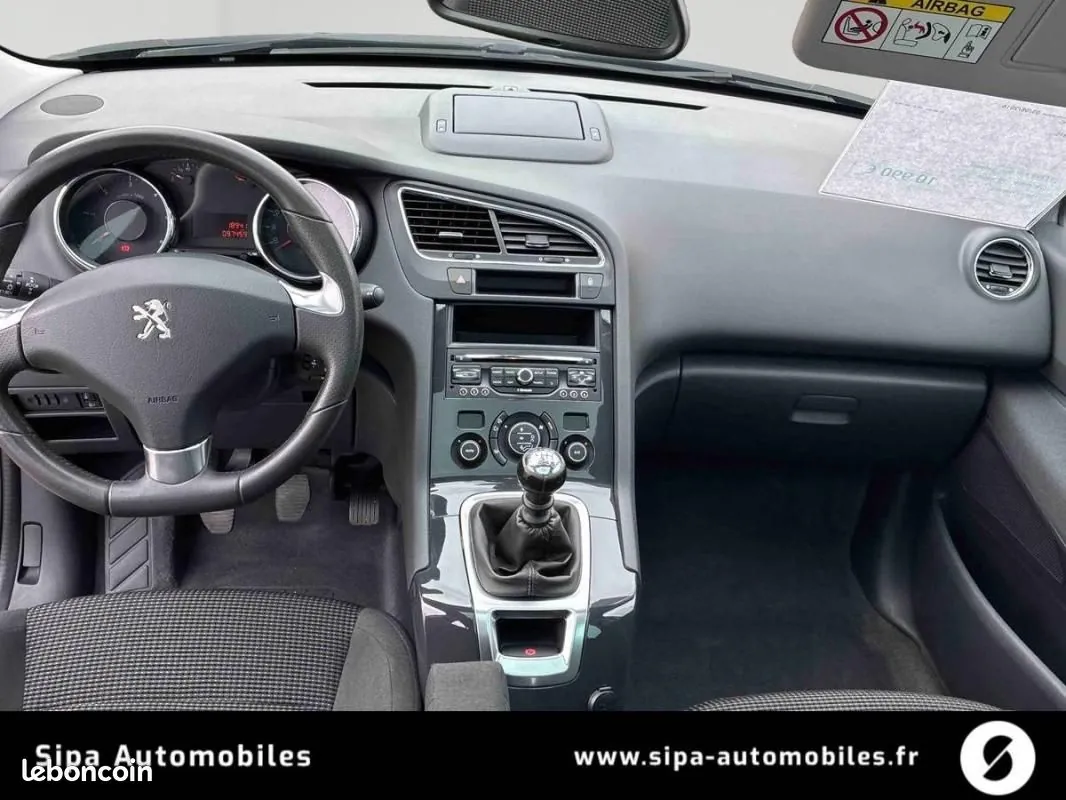 Peugeot 5008 2016 photo 4