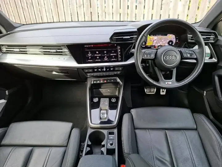 Audi A3 2024 photo 3