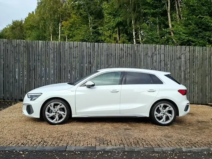 Audi A3 2024 photo 4