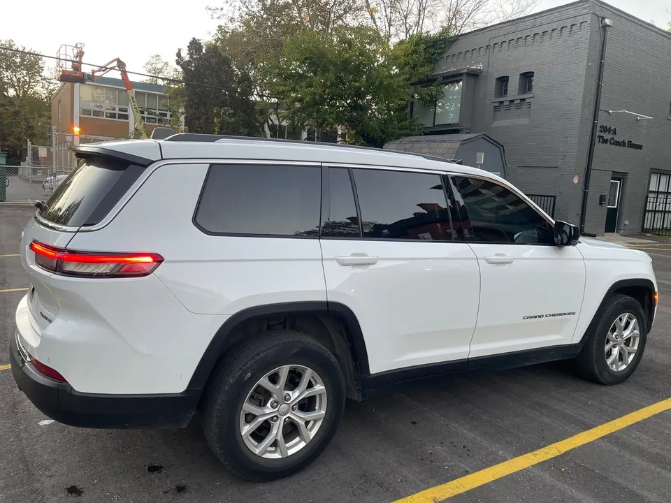 Jeep Grand Cherokee L 2023 photo 3