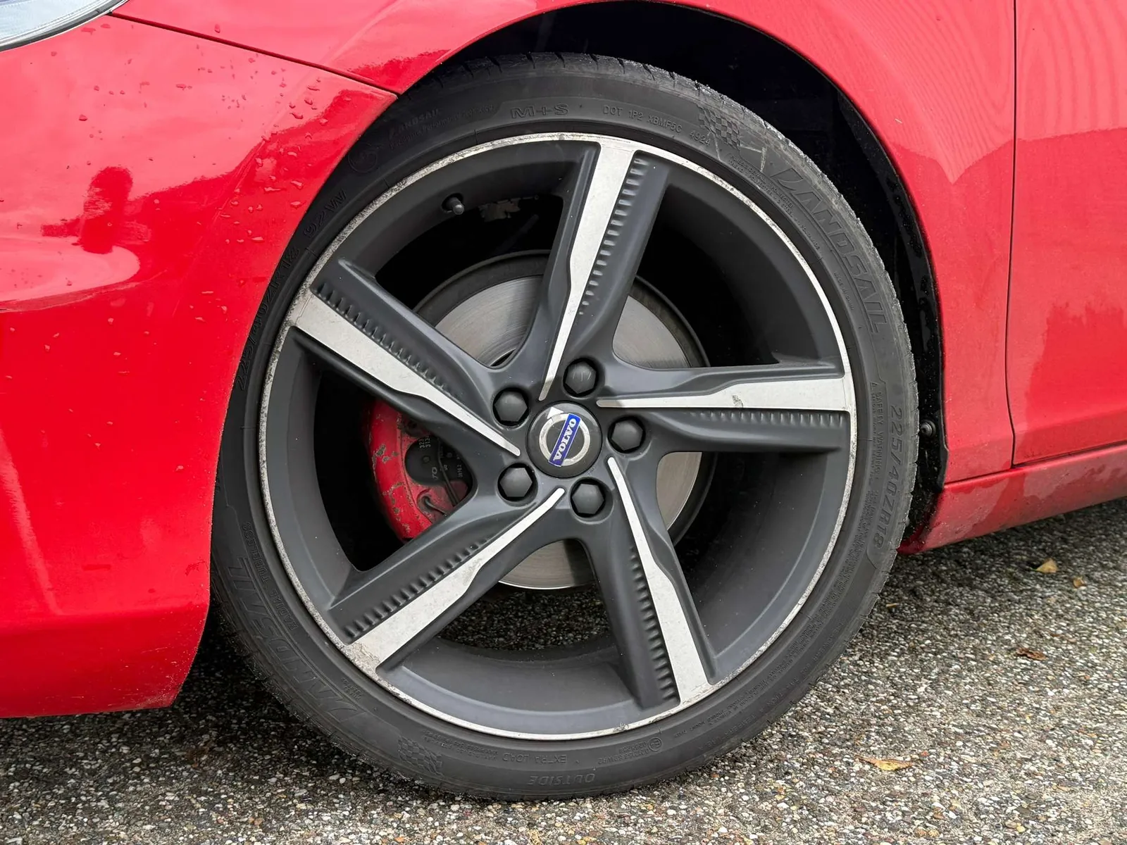 Volvo V40 2015 photo 2
