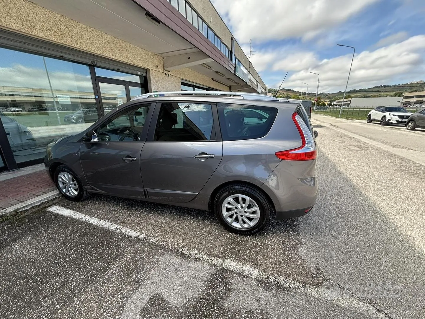 Renault Scenic 2016 photo 5