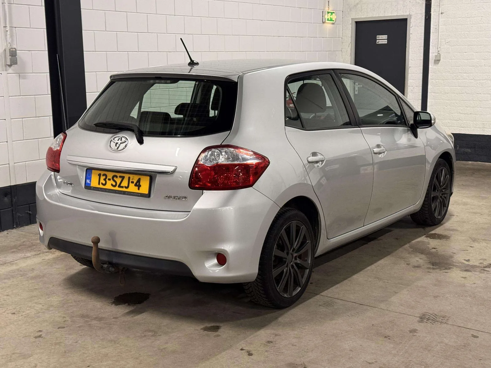 Toyota Auris 2012 photo 5