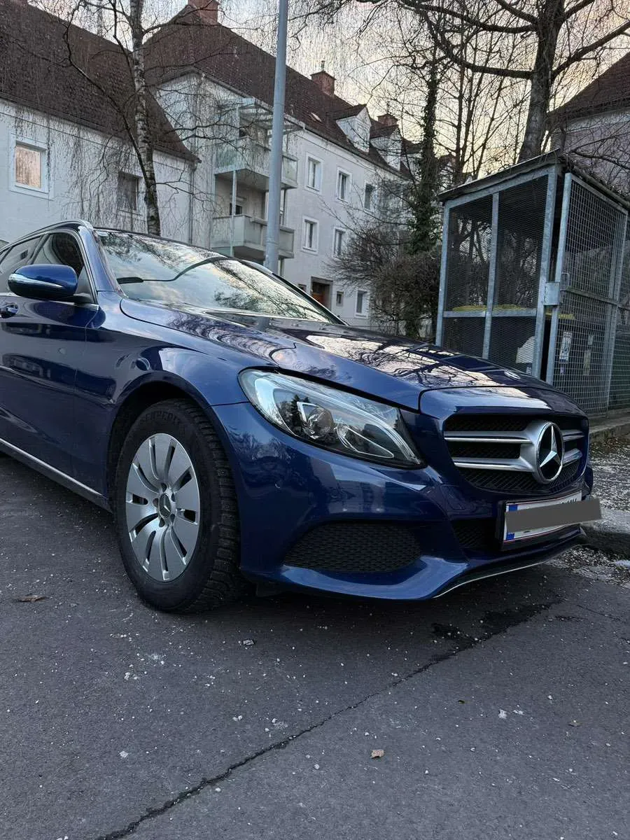 Mercedes-Benz C-Class 2018 photo 2