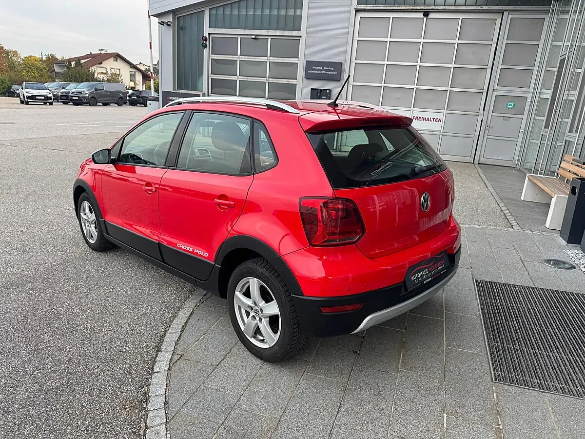 Volkswagen Polo 2015 photo 3