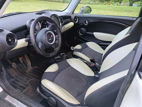 Mini Cooper 2010 photo 4
