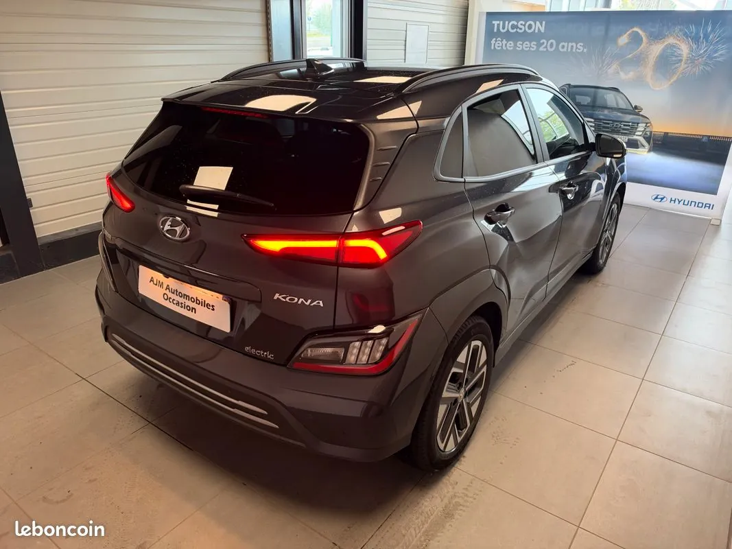 Hyundai Kona 2023 photo 2