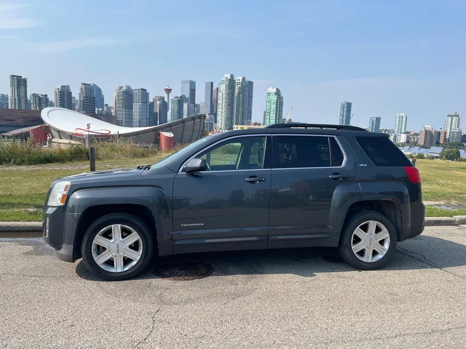 GMC Terrain 2011 photo 2
