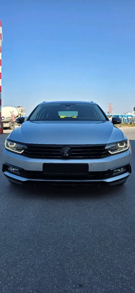 Volkswagen Passat 2015 photo 2