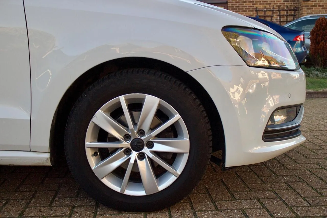Volkswagen Polo 2014 photo 3