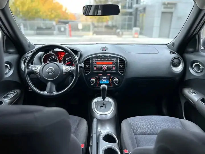 Nissan Juke 2012 photo 5