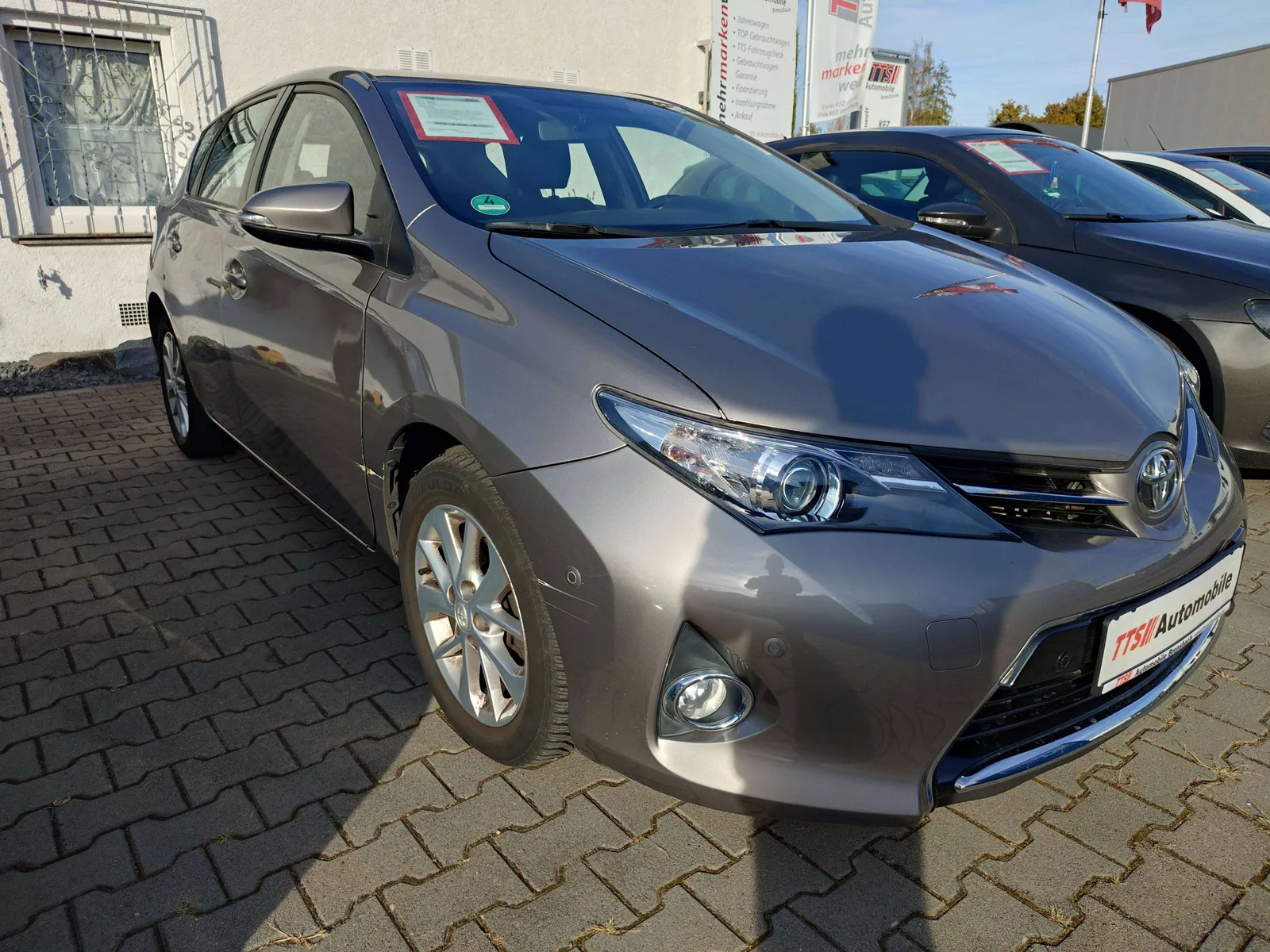 Toyota Auris 2012 photo 4