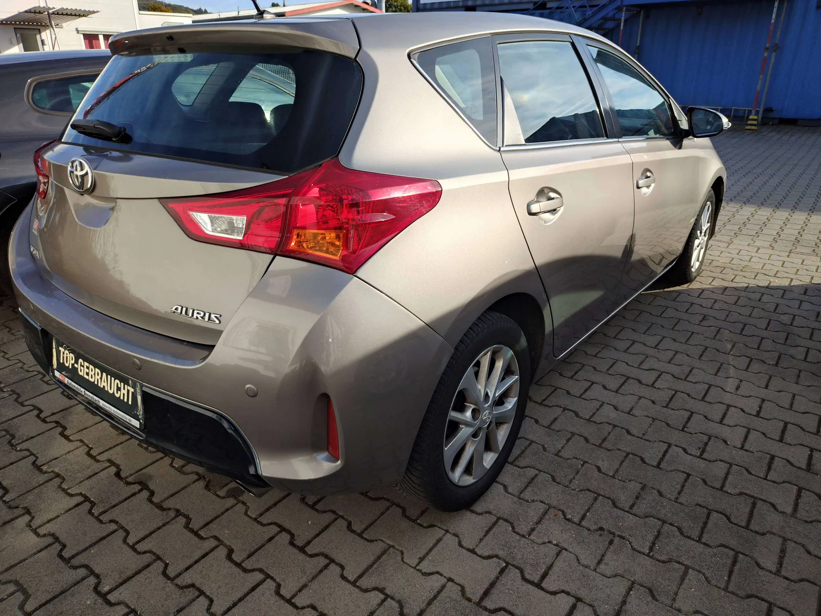 Toyota Auris 2012 photo 5