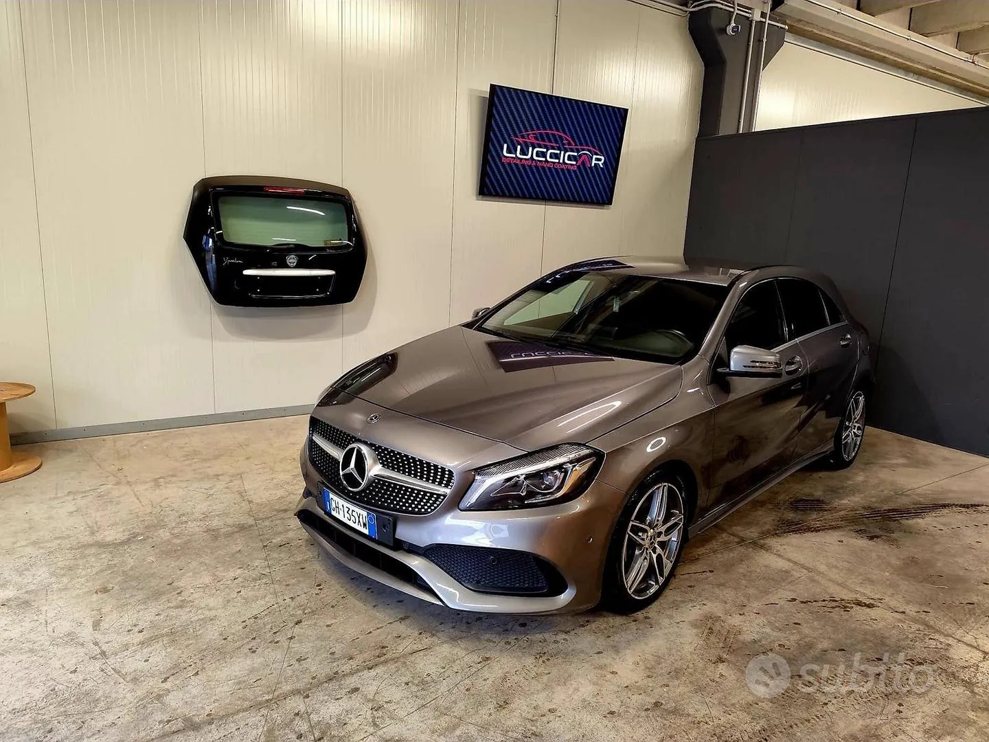Mercedes-Benz A200