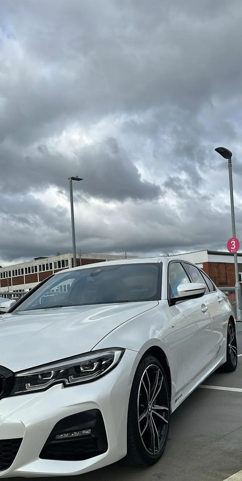 BMW 3 Series 2019 photo 4