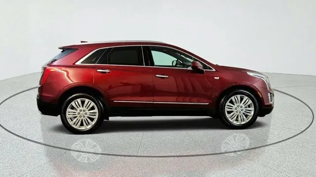 Cadillac Xt5 2017 photo 2