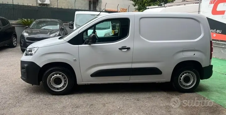 Fiat Doblò 2023 photo 3