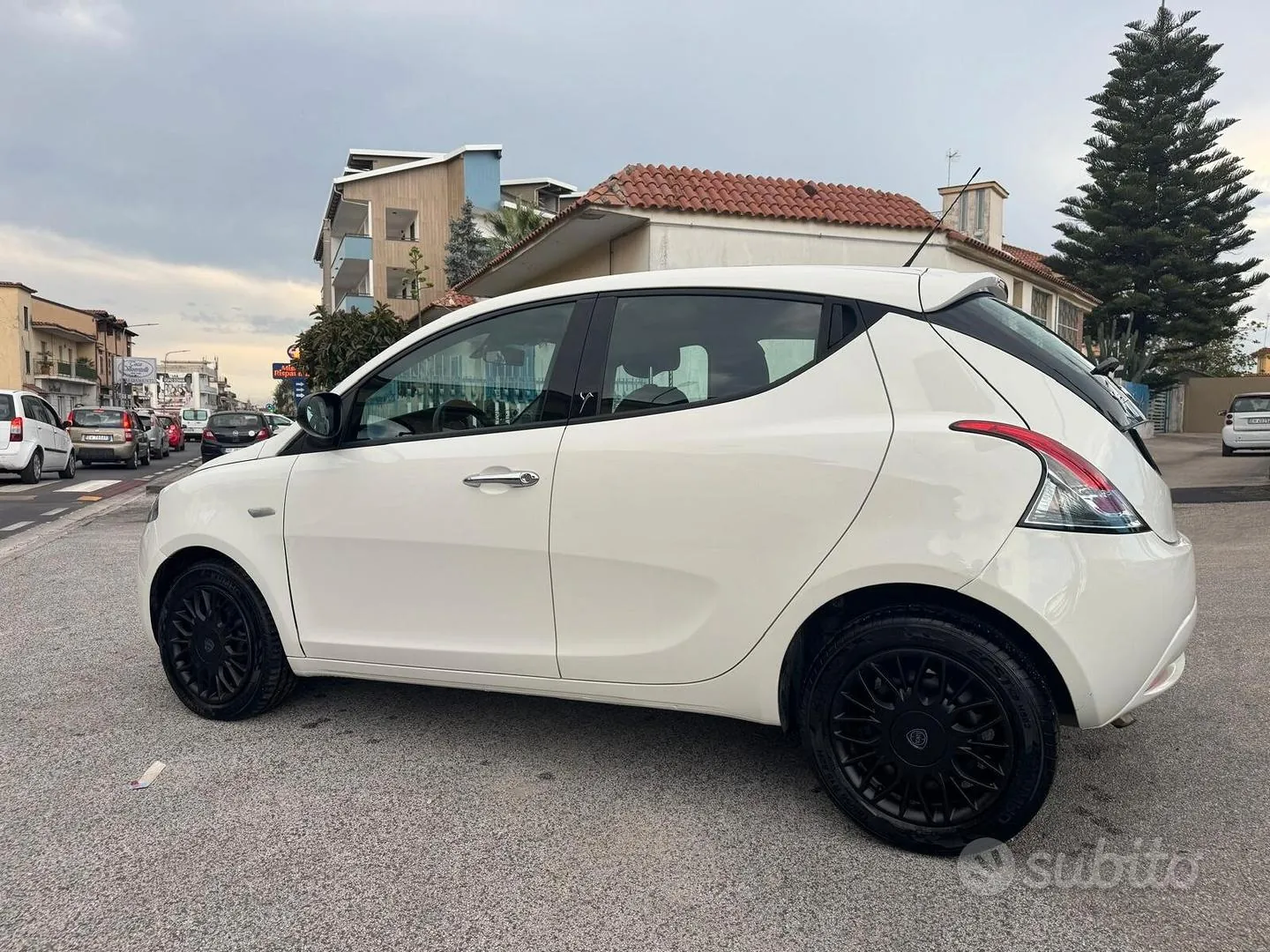 Lancia Ypsilon 2016 photo 3
