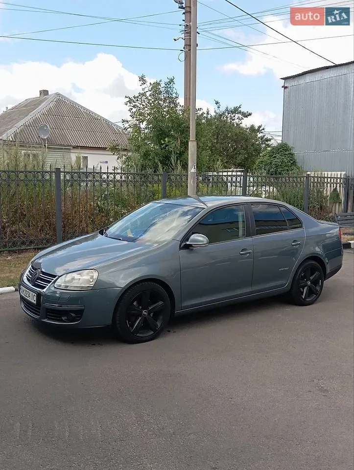 Volkswagen Jetta 2008 photo 4