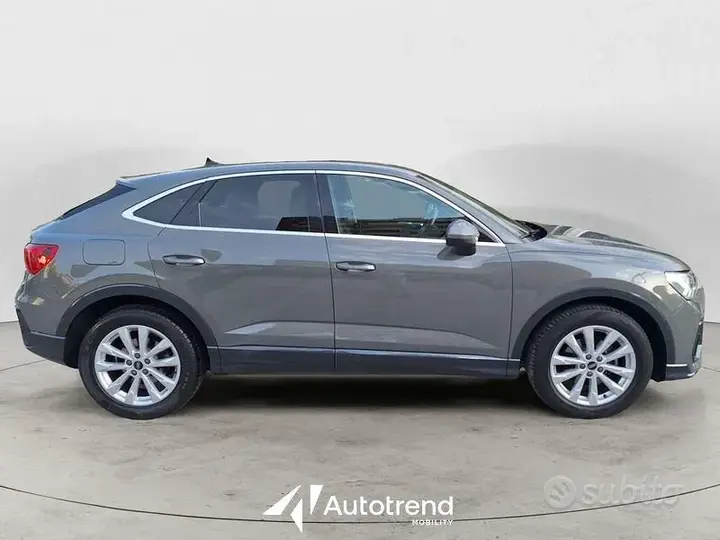 Audi Q3 2022 photo 5