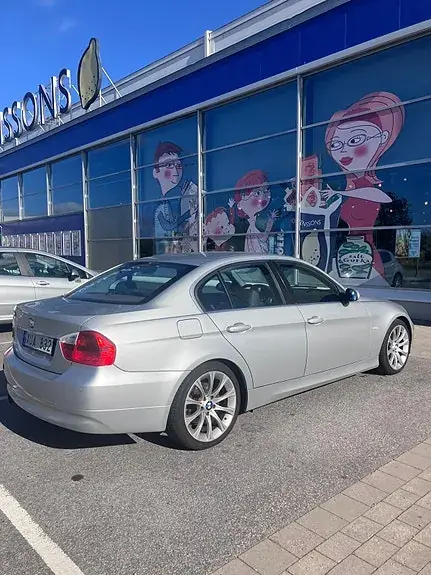 BMW 325I 2006 photo 4