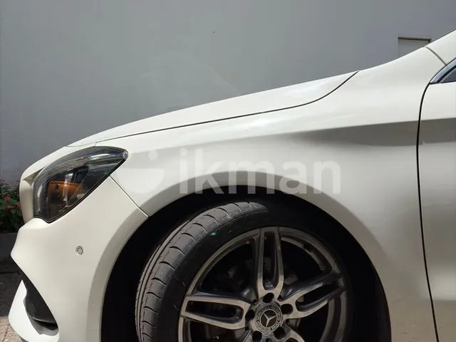 Mercedes-Benz Cla 180