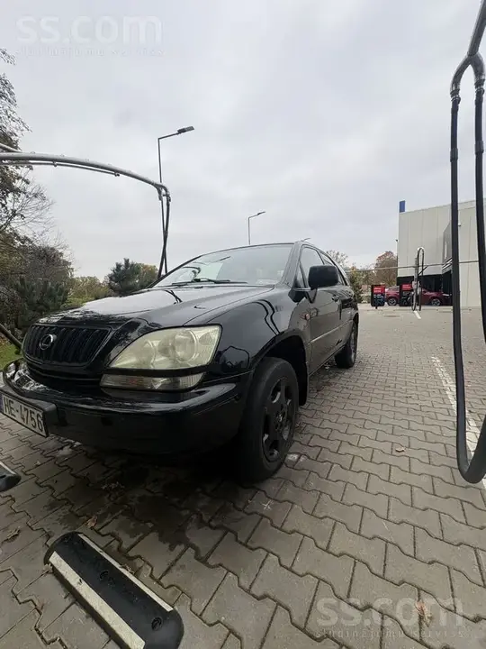 Lexus Rx 2001 photo 2