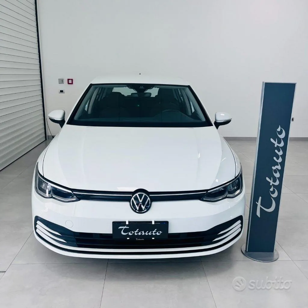 Volkswagen Golf 2021 photo 2