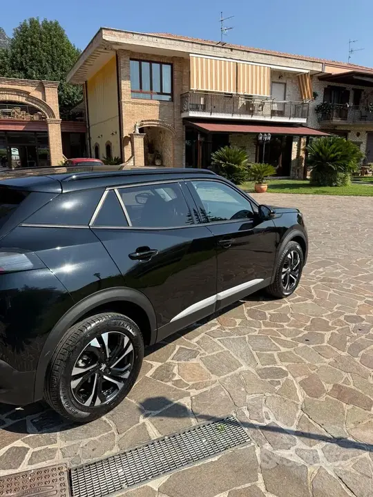 Peugeot 2008 2022 photo 4