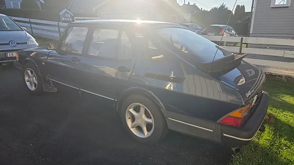 Saab 900
