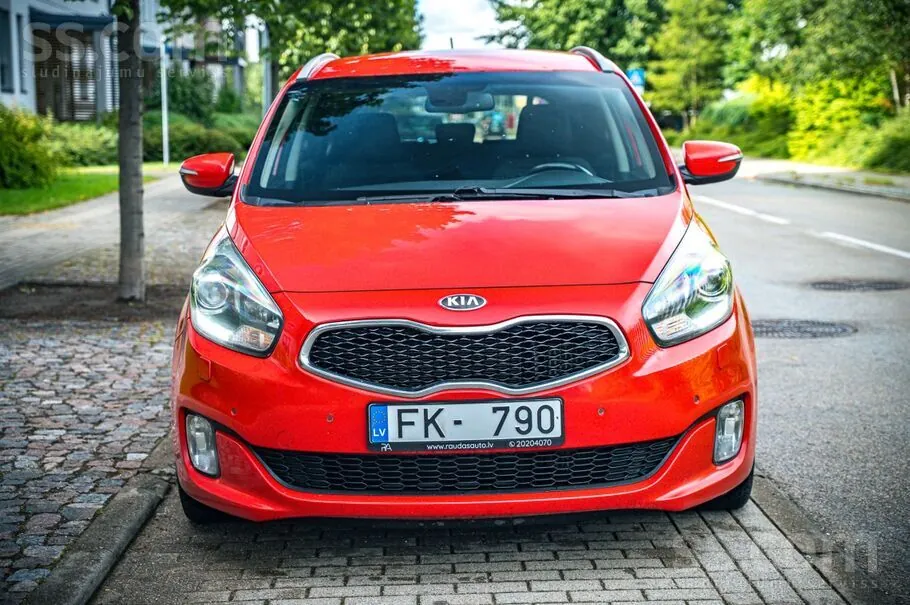 Kia Carens 2014 photo 2