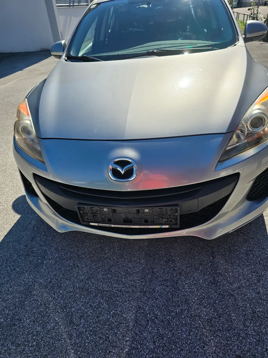 Mazda Mazda3 2012 photo 2