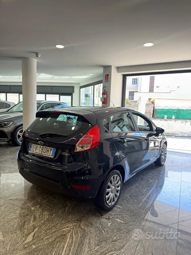 Ford Fiesta 2014 photo 4