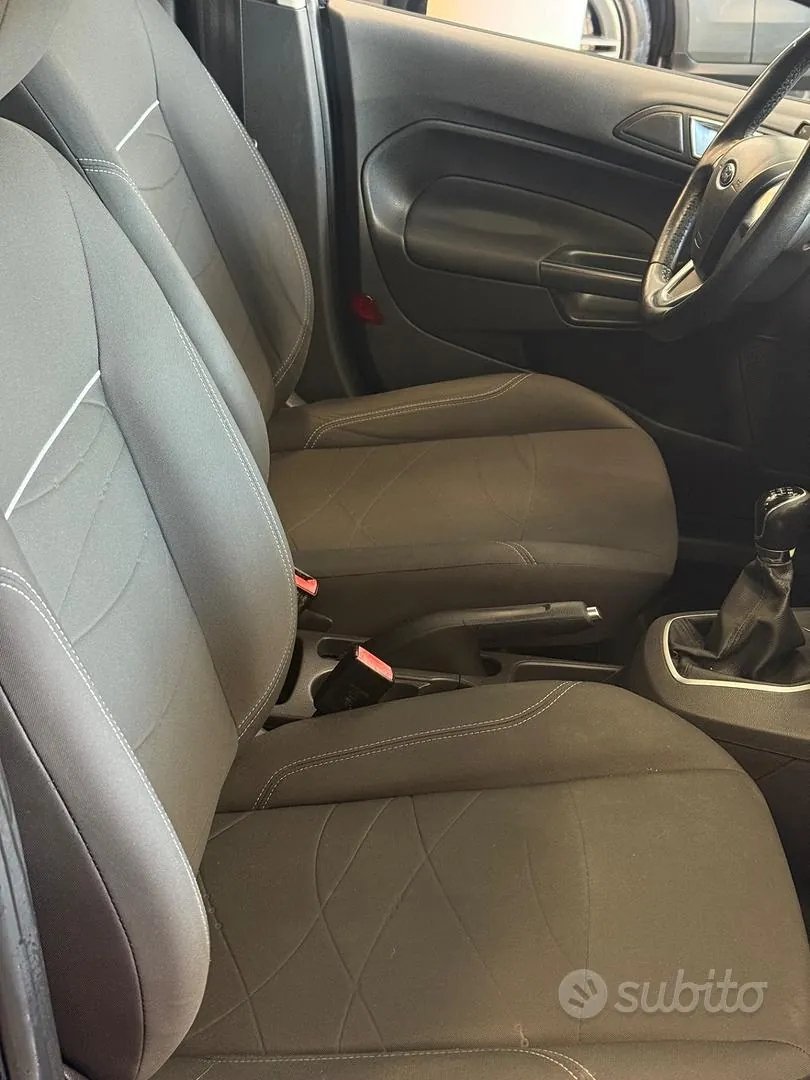 Ford Fiesta 2014 photo 5