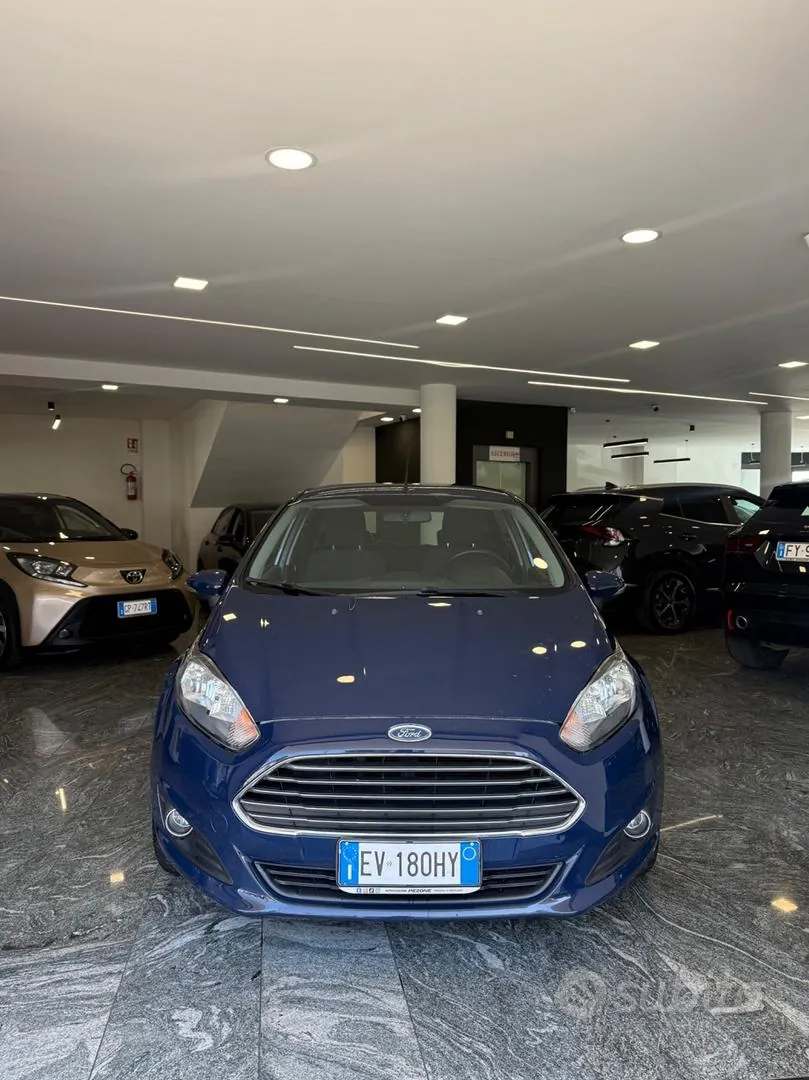 Ford Fiesta 2014 photo 2