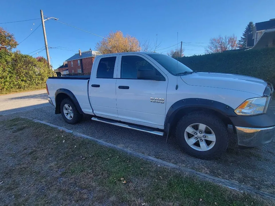 Dodge Ram 1500 2017 photo 2