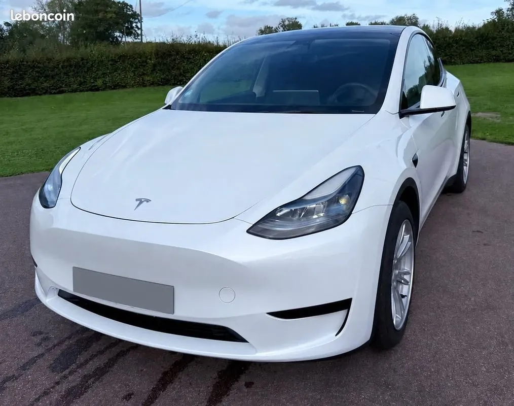 Tesla Model Y 2022 photo 3