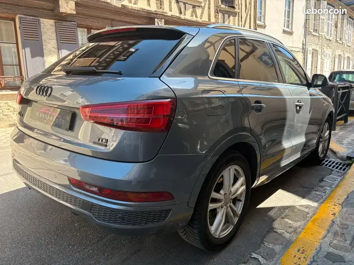 Audi Q3 2016 photo 5