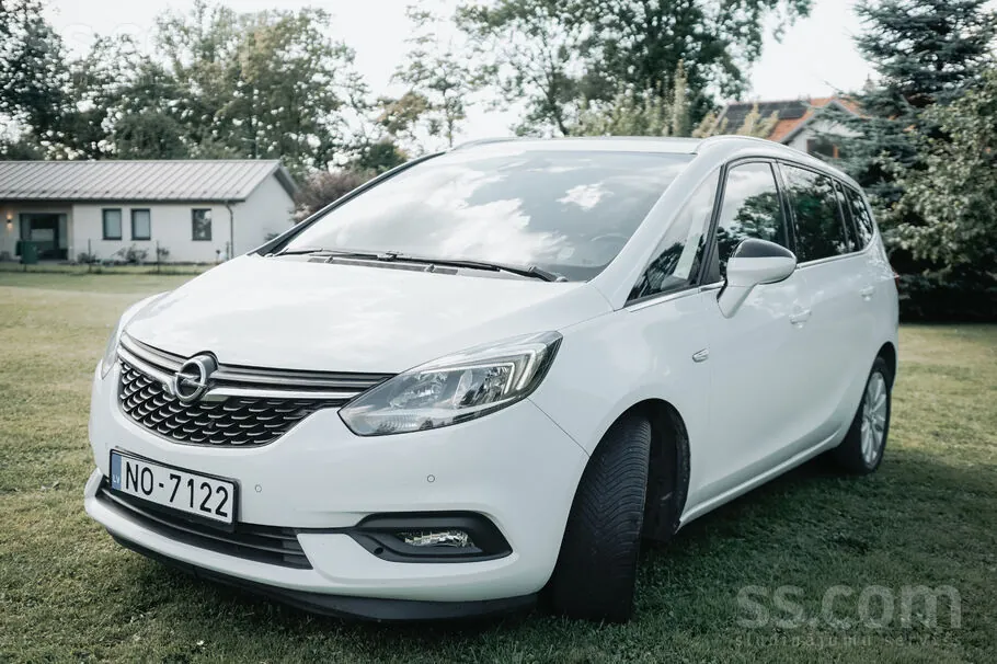 Opel Zafira 2017 photo 5